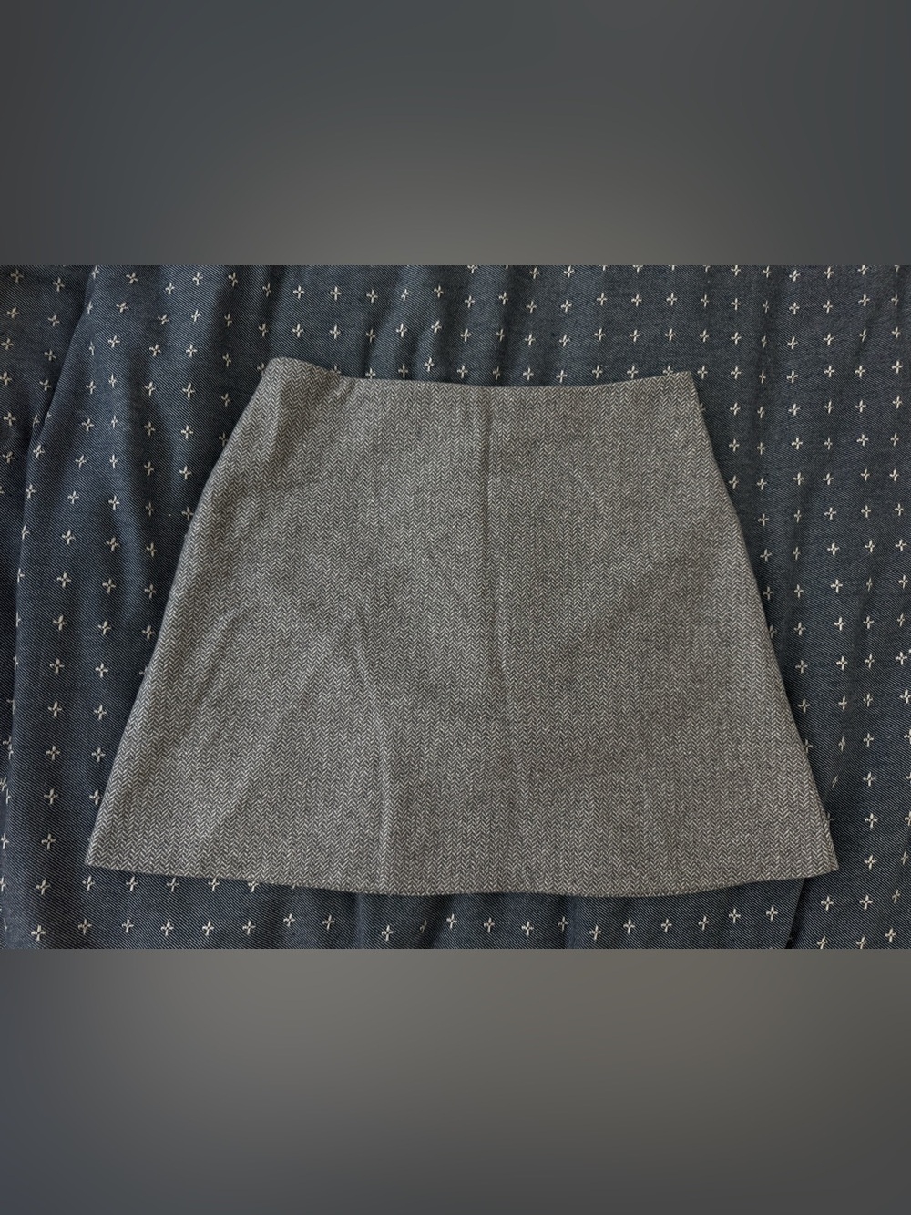 Aritzia Classic Skirt in Gray Herringbone wool